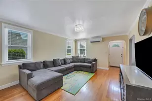 374 Rockaway Pkwy, Valley Stream, NY 11580 - Photo 9