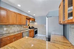 374 Rockaway Pkwy, Valley Stream, NY 11580 - Photo 5