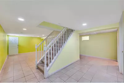 374 Rockaway Parkway, Valley Stream, NY 11580 - Photo 23