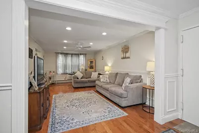 636 Sierra Vista Lane, Valley Cottage, NY 10989 - Photo 5