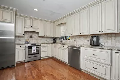 636 Sierra Vista Lane, Valley Cottage, NY 10989 - Photo 9
