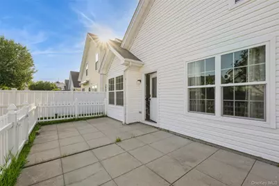8 Jennifer Lane, Middle Island, NY 11953 - Photo 33