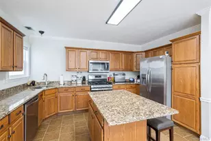 8 Jennifer Ln, Middle Island, NY 11953 - Photo 19