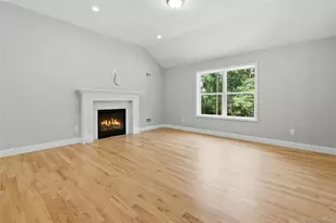 37 2nd St, Moriches, NY 11955 - Photo 9