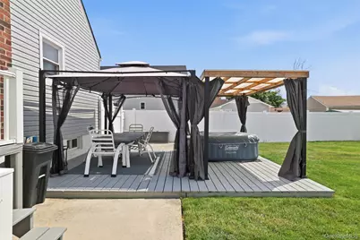 64 Lehrer Avenue, Elmont, NY 11003 - Photo 23
