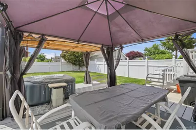 64 Lehrer Avenue, Elmont, NY 11003 - Photo 25