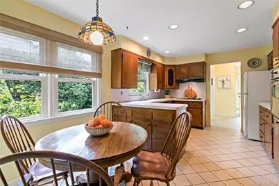 8 McKenna Place, Mamaroneck, NY 10543 - Photo 9