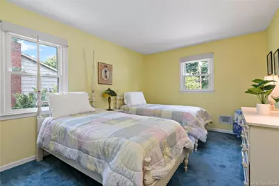8 McKenna Place, Mamaroneck, NY 10543 - Photo 19