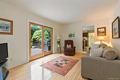 8 McKenna Place, Mamaroneck, NY 10543 - Photo 7