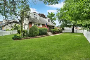 1582 Bellmore Rd, North Bellmore, NY 11710 - Photo 3