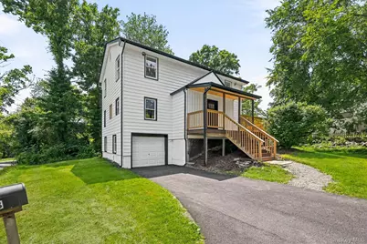 8 E Green Road, Rock Tavern, NY 12575 - Photo 3