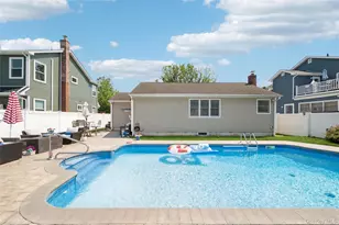 389 Briarwood Rd, Massapequa, NY 11758 - Photo 19