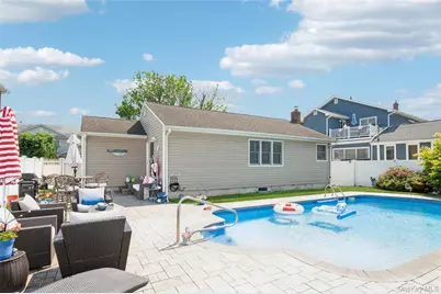 389 Briarwood Road, Massapequa, NY 11758 - Photo 3