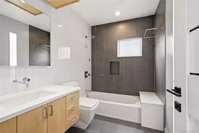 3 Engineers Road, Roslyn, NY 11576 - Photo 17