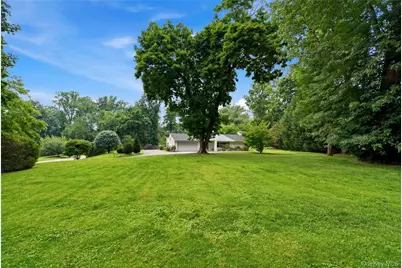 3 Engineers Road, Roslyn, NY 11576 - Photo 31
