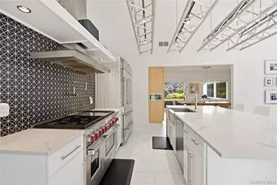 3 Engineers Road, Roslyn, NY 11576 - Photo 9