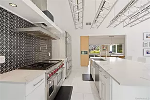 3 Engineers Rd, Roslyn, NY 11576 - Photo 9