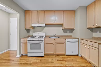 10-12 Chestnut Street #A304, Suffern, NY 10901 - Photo 7