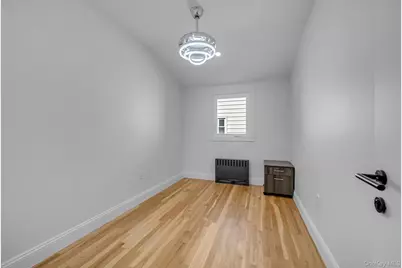 206-15 Richland Avenue, Oakland Gardens, NY 11364 - Photo 11