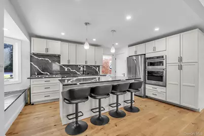 206-15 Richland Avenue, Oakland Gardens, NY 11364 - Photo 5