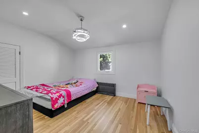 206-15 Richland Avenue, Oakland Gardens, NY 11364 - Photo 13