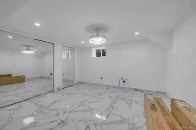 206-15 Richland Avenue, Oakland Gardens, NY 11364 - Photo 17