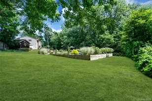 4 Dale Ct, Hauppauge, NY 11788 - Photo 27