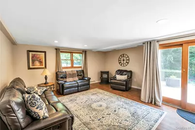 4 Dale Court, Hauppauge, NY 11788 - Photo 17