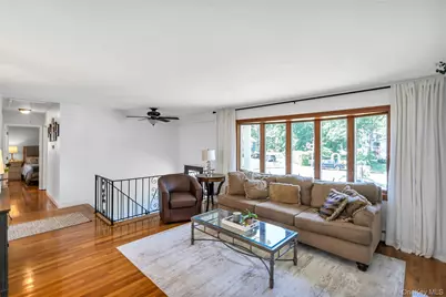 4 Dale Court, Hauppauge, NY 11788 - Photo 5