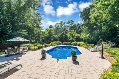 4 Dale Court, Hauppauge, NY 11788 - Photo 3