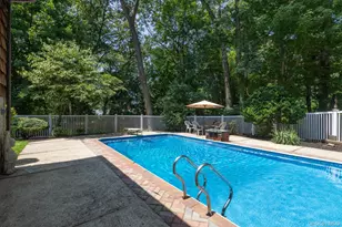 149 Cuba Hill Rd, Huntington, NY 11743 - Photo 31