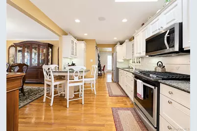 7 Talbot Lane, Smithtown, NY 11787 - Photo 7