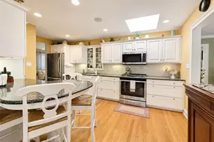7 Talbot Ln, Smithtown, NY 11787 - Photo 9