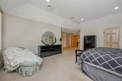 6 Twilight Court, Melville, NY 11747 - Photo 31