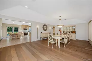 6 Twilight Ct, Melville, NY 11747 - Photo 9