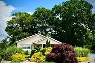 89 Rugby Dr, Shirley, NY 11967 - Photo 3