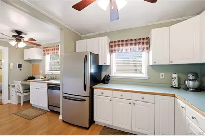 131 Terrace Avenue, West Babylon, NY 11704 - Photo 7