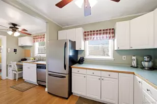 131 Terrace Ave, West Babylon, NY 11704 - Photo 7