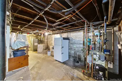 131 Terrace Avenue, West Babylon, NY 11704 - Photo 23