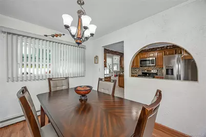 23 Scholl Drive, Farmingdale, NY 11735 - Photo 15
