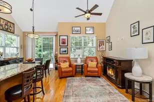 20 Emilie Dr, Center Moriches, NY 11934 - Photo 9