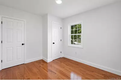 606 Catskill Avenue, Lindenhurst, NY 11757 - Photo 15