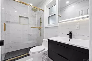 606 Catskill Ave, Lindenhurst, NY 11757 - Photo 9