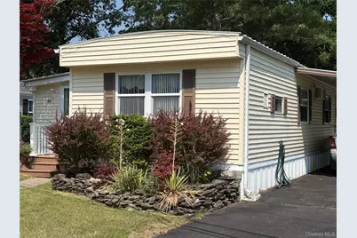 525 Riverleigh Avenue #P6, Riverhead, NY 11901 - Photo 1