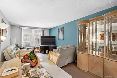 3305 90 Street #2D, Jackson Heights, NY 11372 - Photo 3