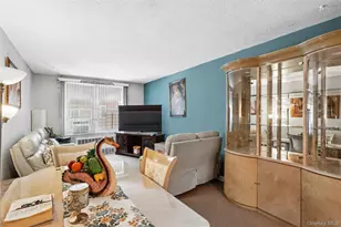 33-05 90th St, Jackson Heights, NY 11372 - Photo 3