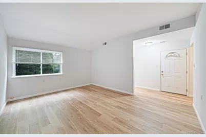 194 Strathmore Gate Drive, Stony Brook, NY 11790 - Photo 11
