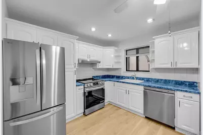 194 Strathmore Gate Drive, Stony Brook, NY 11790 - Photo 7