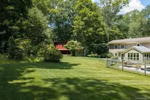 28 Bayberry Ln, Bedford Corners, NY 10549 - Photo 3