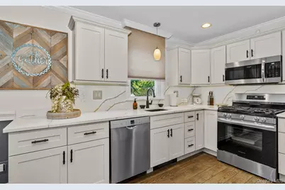 197 Marcy Street, West Babylon, NY 11704 - Photo 3